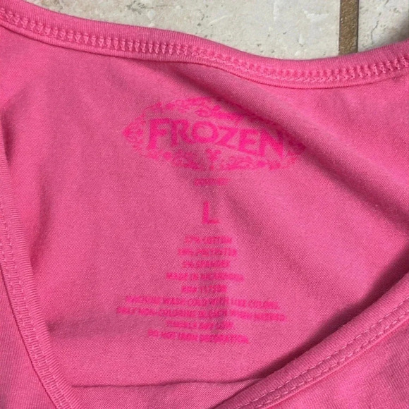 Large FROZEN Pink OLAF “SELFIE” Tank Top - Picture 2 of 7